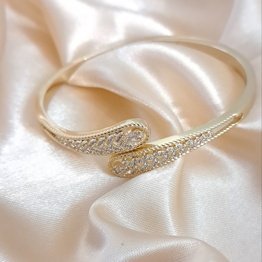 AD stone bracelet openable design premium jewellery