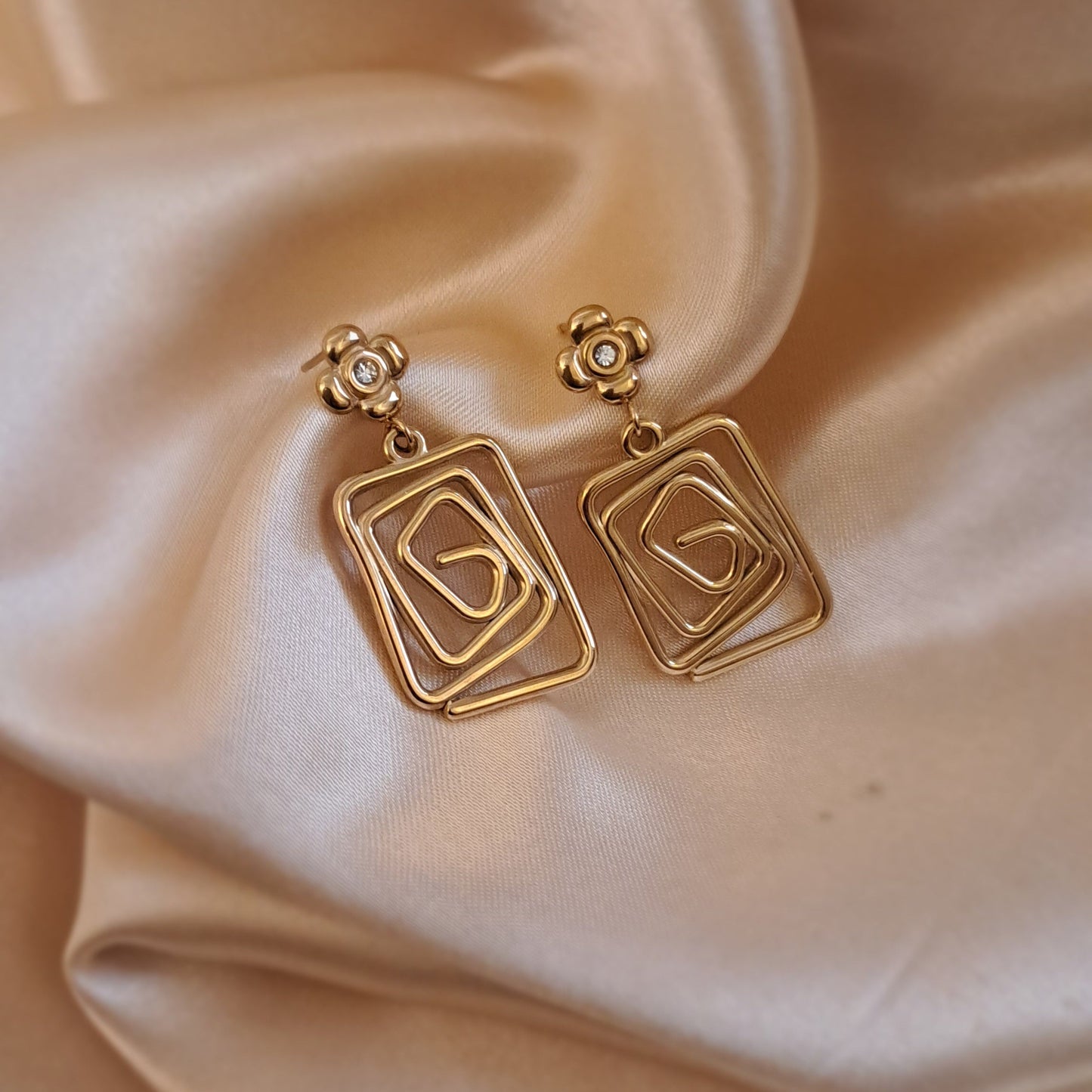 Ivy golden spiral square earrings anti-tarnish party jewellery