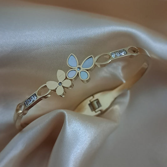 Butterfly bracelet anti-tarnish openable gold-tone jewellery