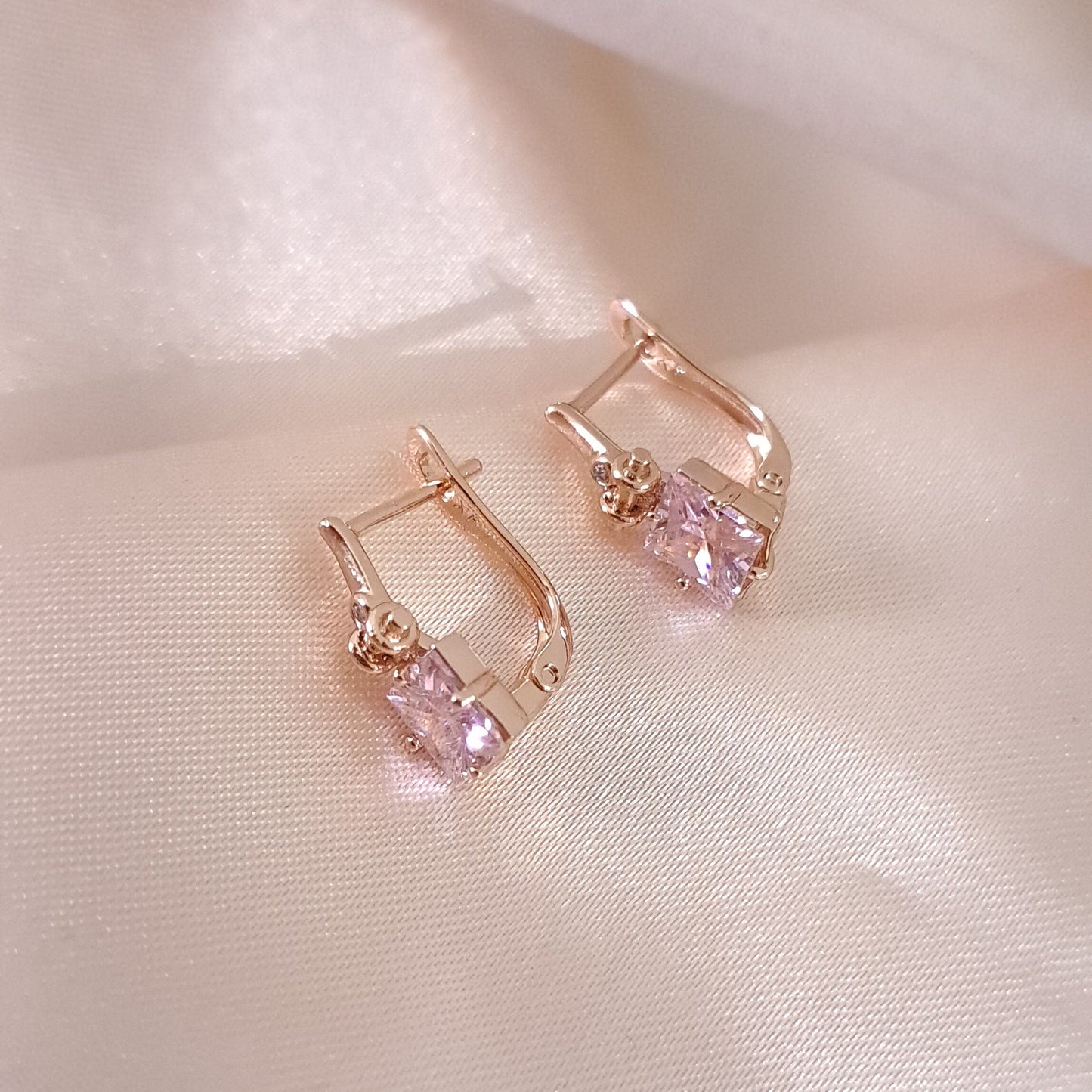 Sparkling crystal anti-tarnish earrings elegant display