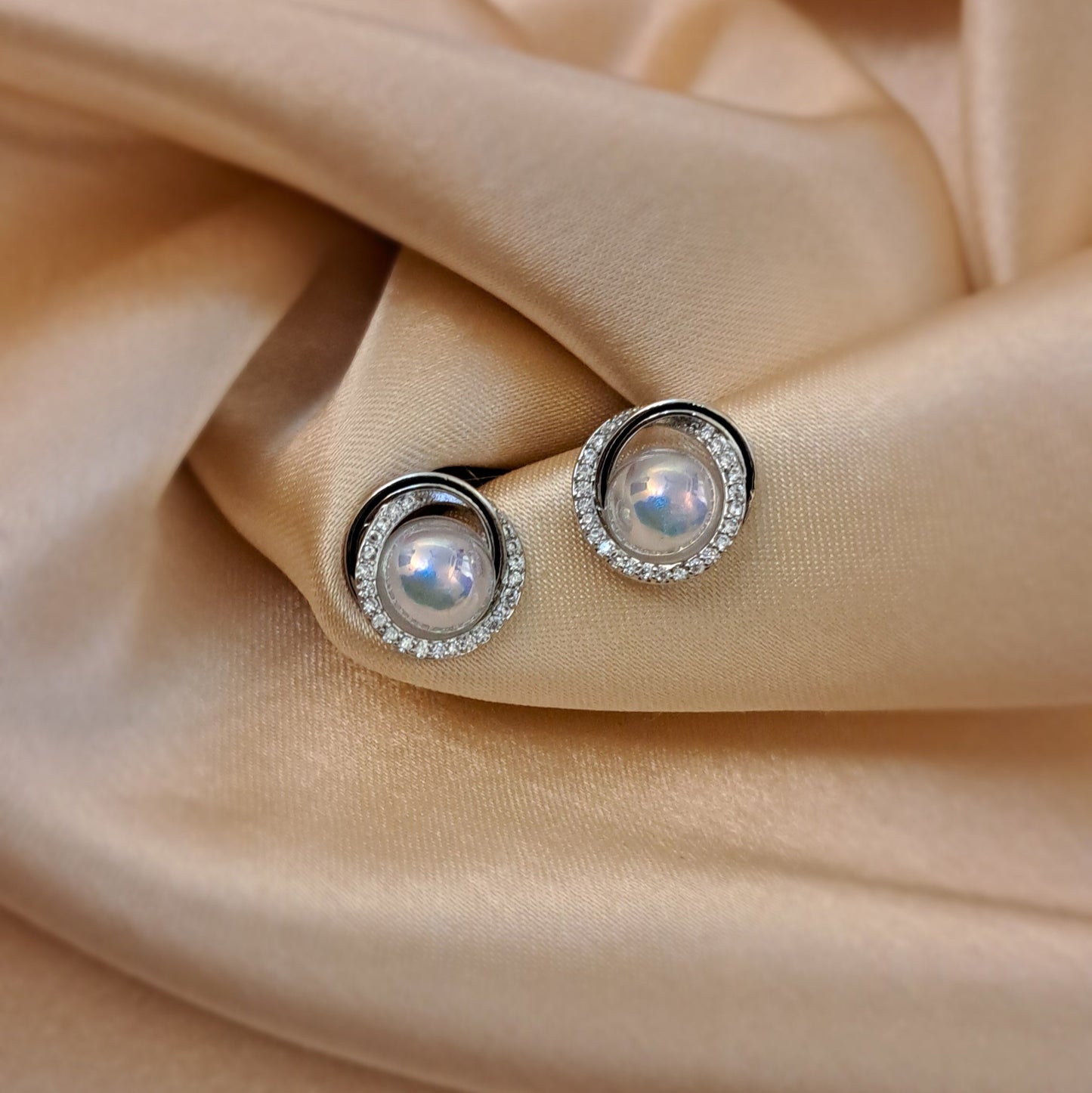 Anti-tarnish pearl earrings perfect any occasion jewellery